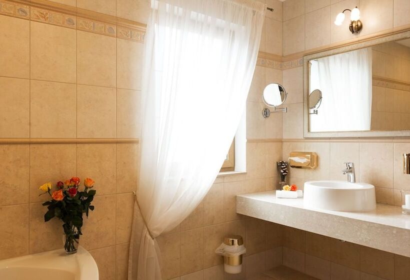 패밀리 스위트, Rebstock