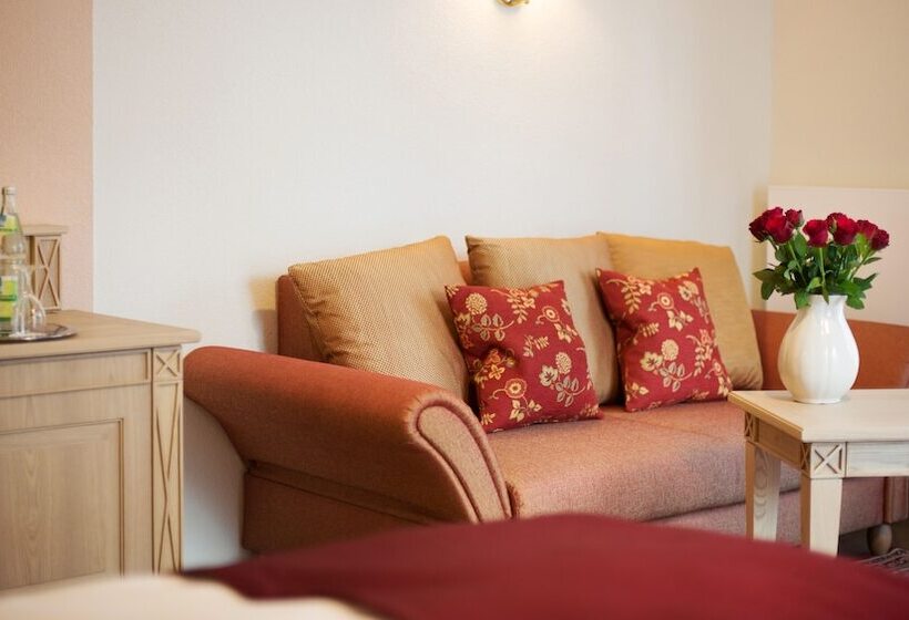 테라스 주니어 스위트, Rebstock