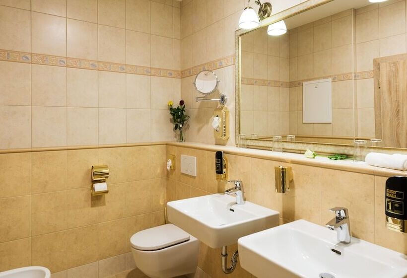 주니어 스위트 발코니, Rebstock