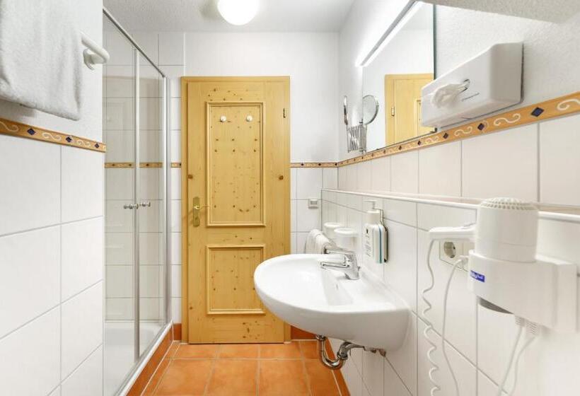 Suite Familiar, Schlehdorn