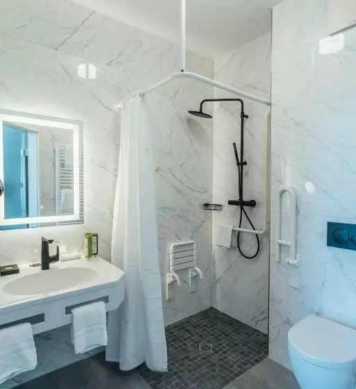 Standard-invahuone, Strandhotel Hohenzollern