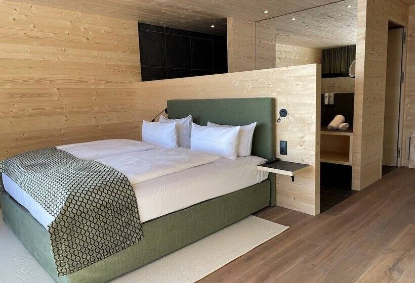 Quarto Deluxe, Torghele S Wald & Fluh