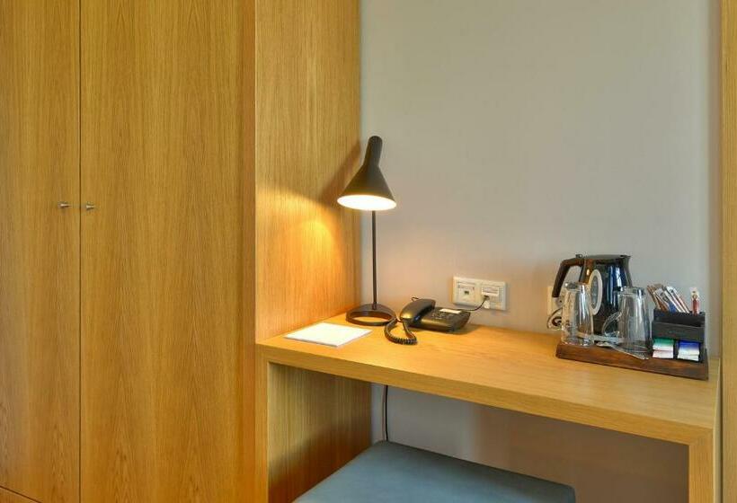 غرفة أساسية, Vogelsburg