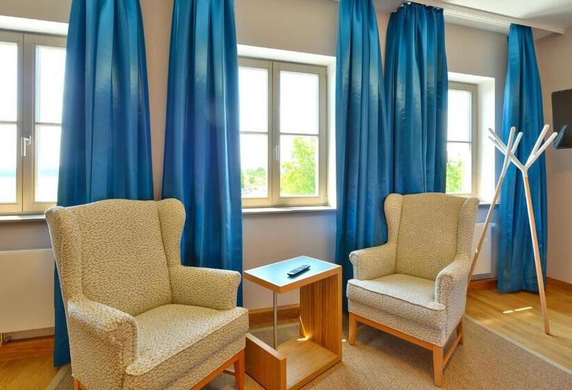 غرفة ديلوكس, Vogelsburg