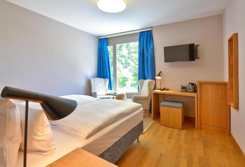 غرفة ديلوكس, Vogelsburg