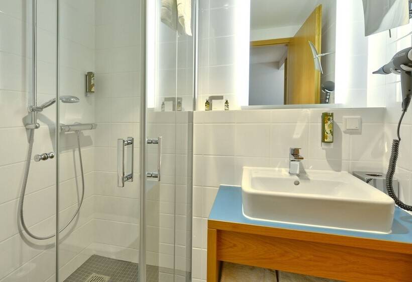 غرفة أساسية, Vogelsburg