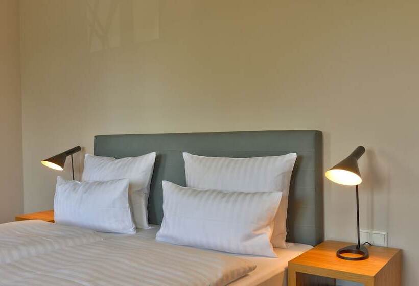 غرفة أساسية, Vogelsburg