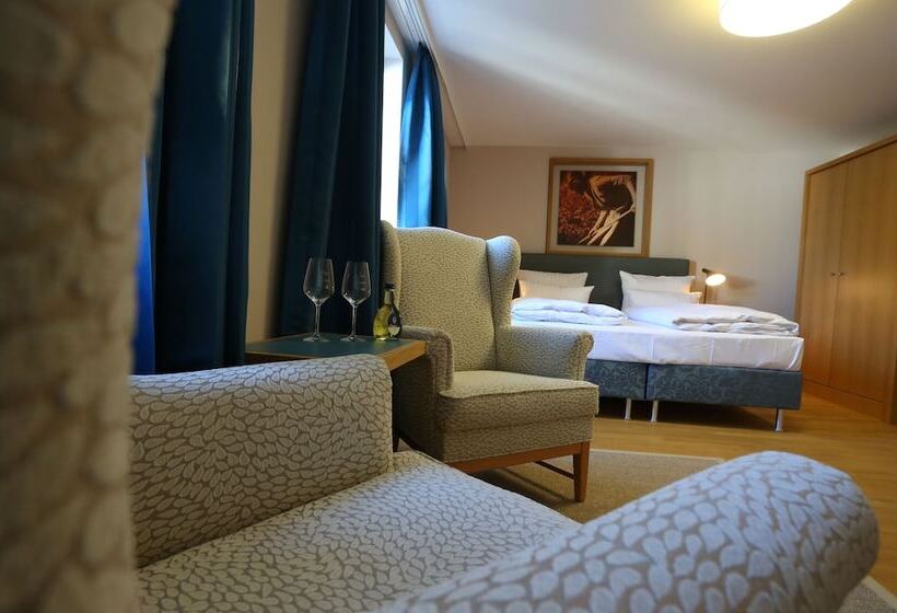 غرفة ديلوكس, Vogelsburg