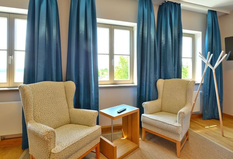 غرفة ديلوكس, Vogelsburg