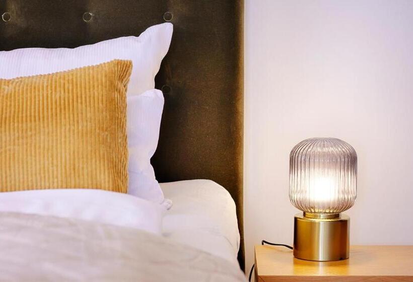 Люкс Повышенной Комфортности, Wiener Botschaft Veitshöchheim By Homekeepers