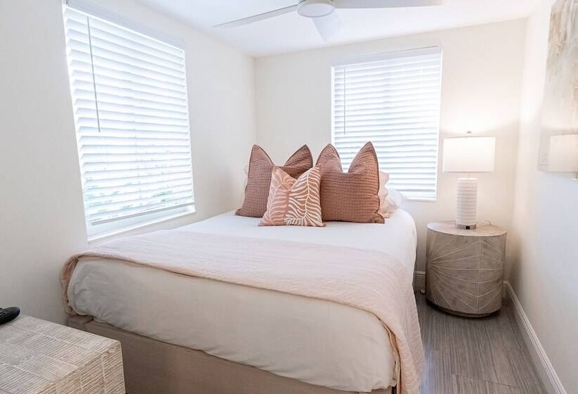 جناح غرفتين نوم, Siesta Key Beachside Villas
