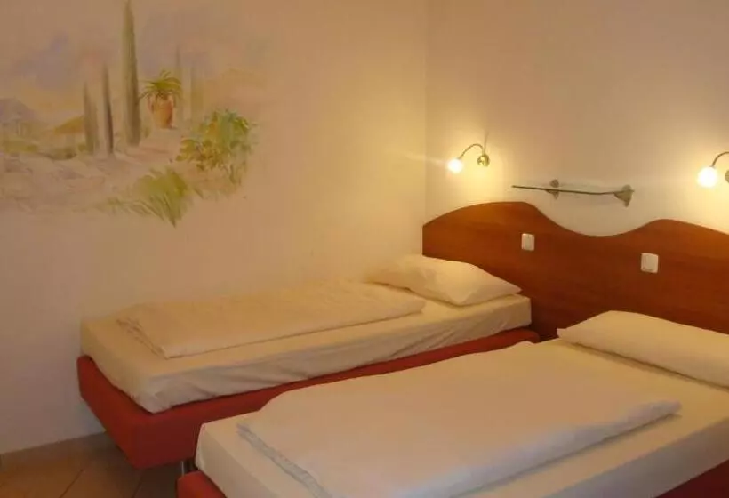 スタンダードトリプルルーム, Stadthotel Passau