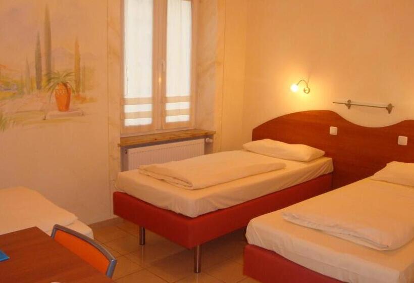 スタンダードトリプルルーム, Stadthotel Passau