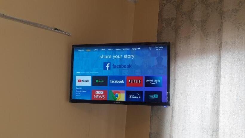 غرفة قياسية حمام مشترك, Ojong S Court Kraaifontein