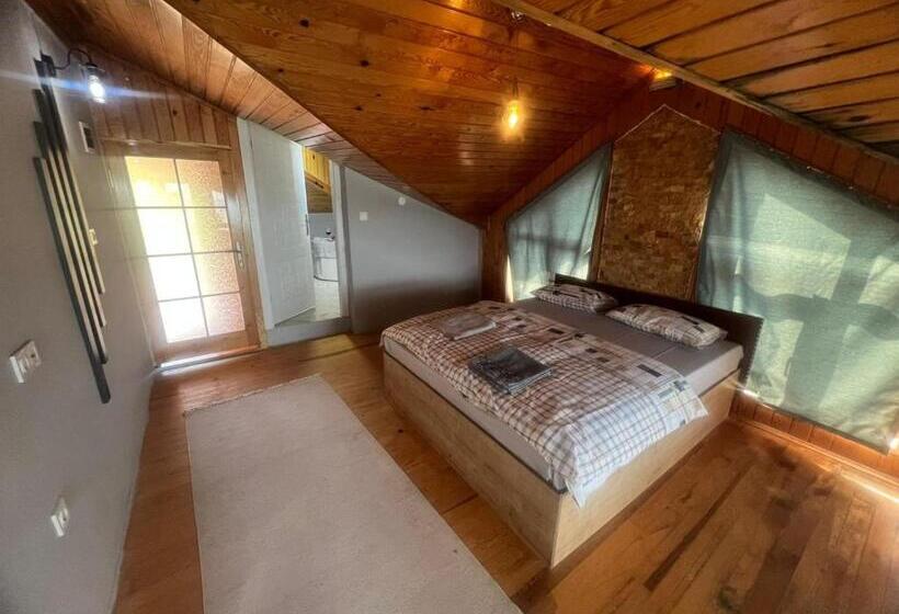 标准间带漩涡浴缸, Villa Blacksea