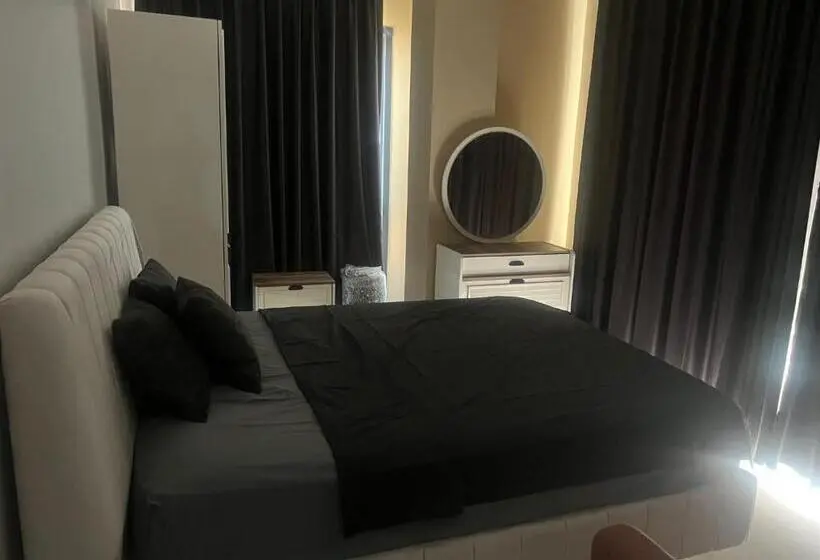 Villa 2 Makuuhuonetta, Villa Blacksea
