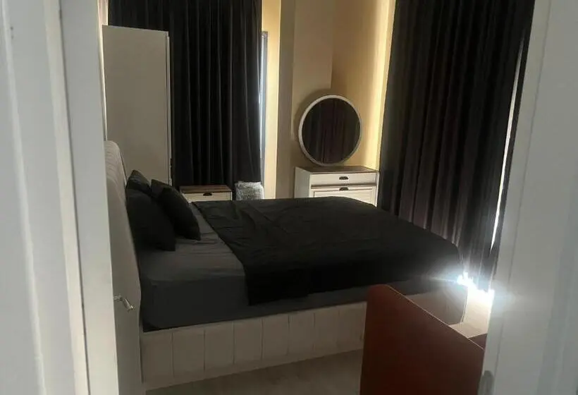 Villa 2 Makuuhuonetta, Villa Blacksea