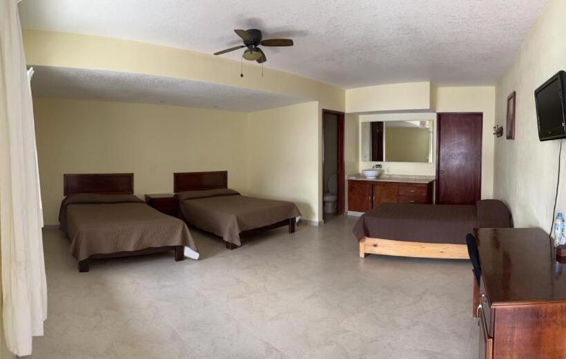 家庭间, El Romano