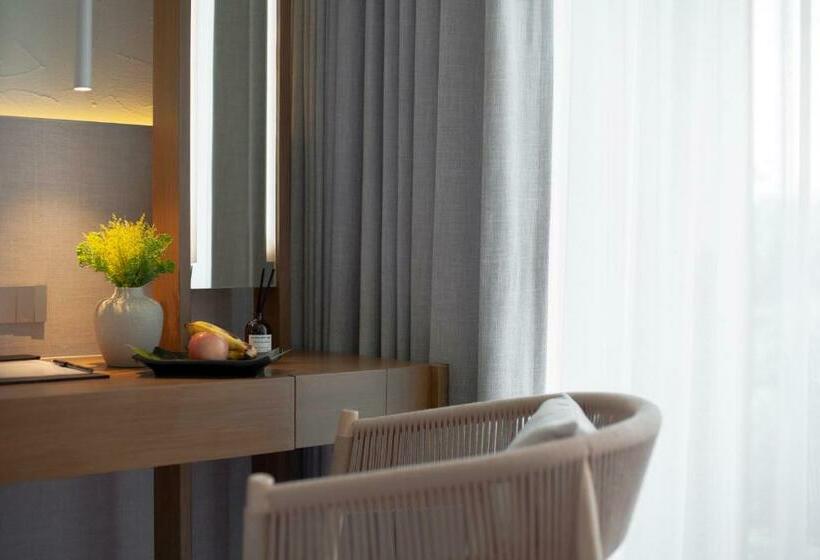 Deluxe room with river view, Riva Vista Riverfront Resort Chiangrai