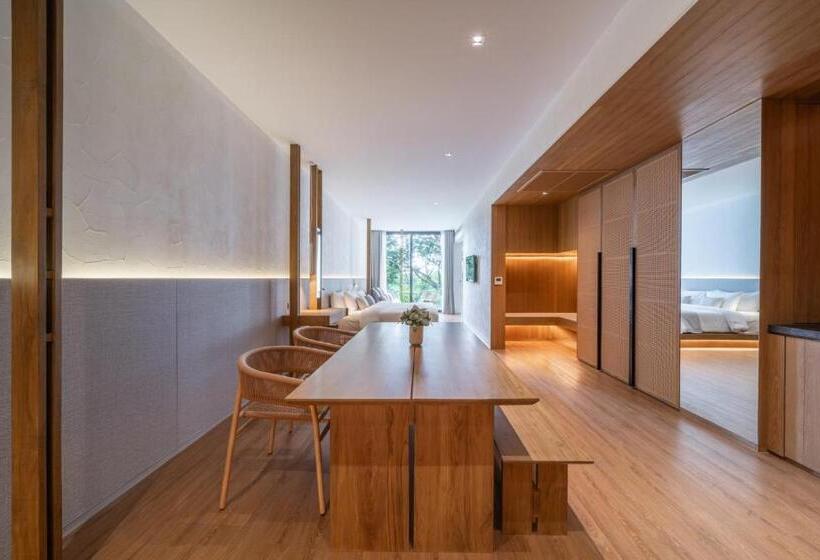 Номер Стандарт Вид на Бассейн, Riva Vista Riverfront Resort Chiangrai