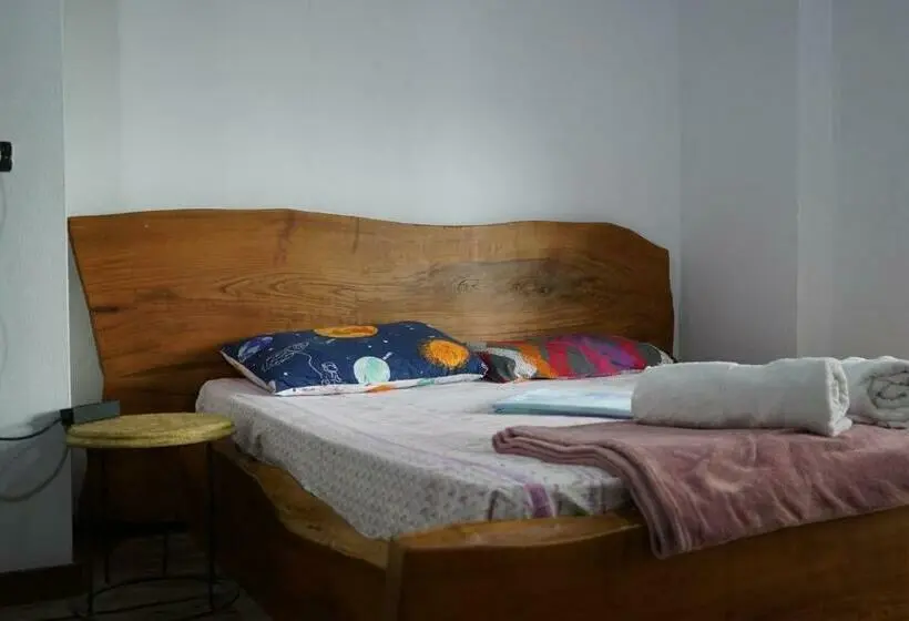 اتاق لوکس, Divina Hostel