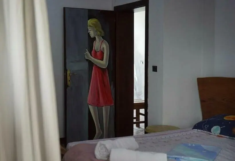 اتاق لوکس, Divina Hostel