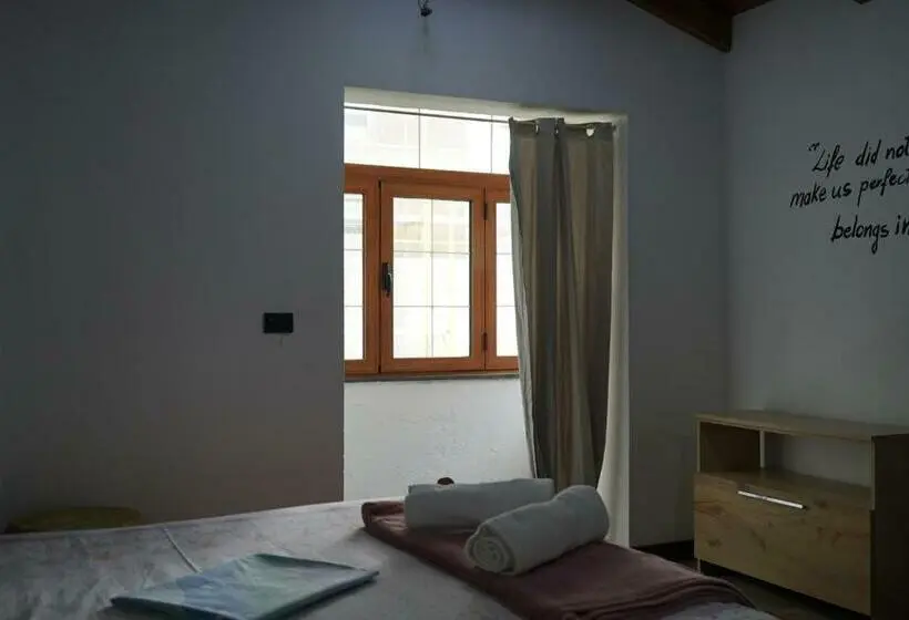 اتاق لوکس, Divina Hostel