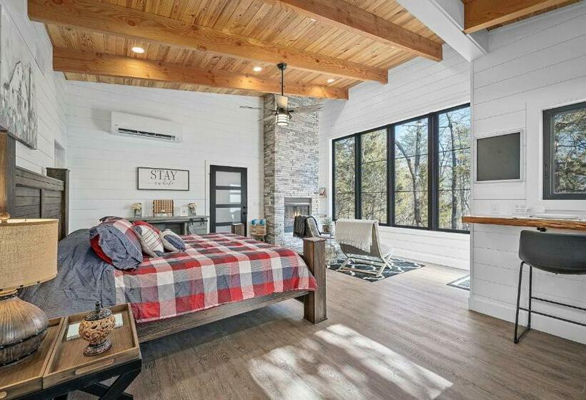 غرفة قياسية سرير كينج, Whispering Pines   Lakeside