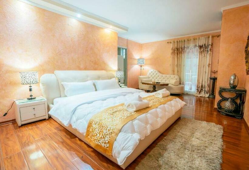 バルコニー付スイート, Zobo