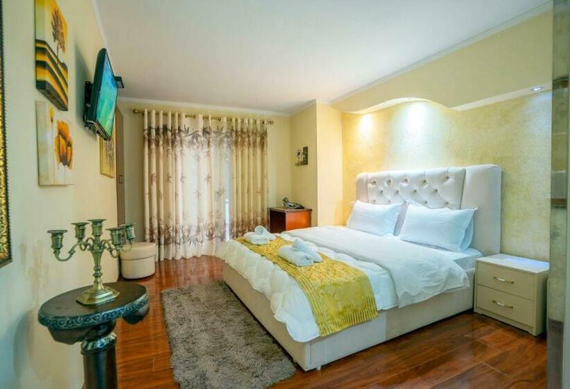 バルコニー付スイート, Zobo