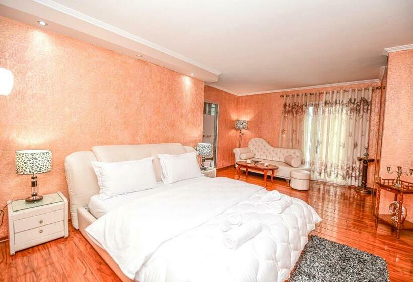 バルコニー付スイート, Zobo