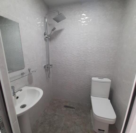 اتاق خانوادگی, Vernatun Guest House