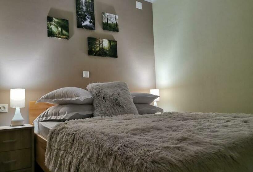 Номер Стандарт, Complex Turistic Cetatea Drencova