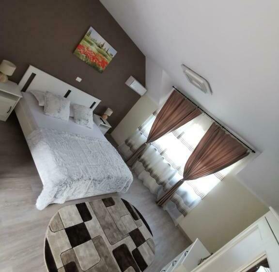 Номер Deluxe, Complex Turistic Cetatea Drencova