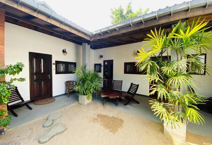 Трежместный Номер Economy, Tartaruga Beach Unawatuna