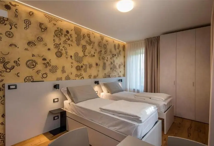 スタンダードルーム, La Blave Rooms