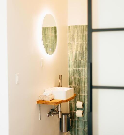 استودیوی سوپریور, Pietermaai Oasis