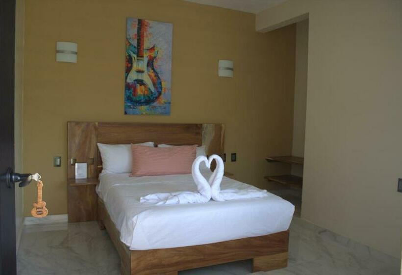 スタンダードルーム, Guitarra Inn