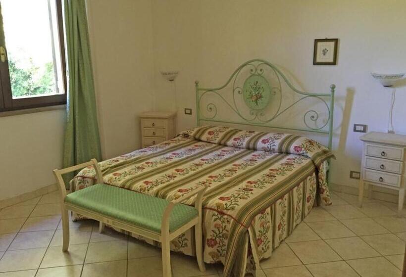 דירת חדר סופריור, Il Girasole   Ginestra