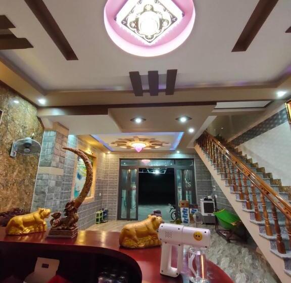 اتاق لوکس, Nhật Phong 2 Bình Châu