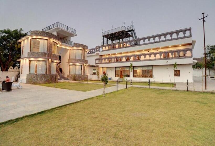 ガーデンビュースイート, Keshav Resort