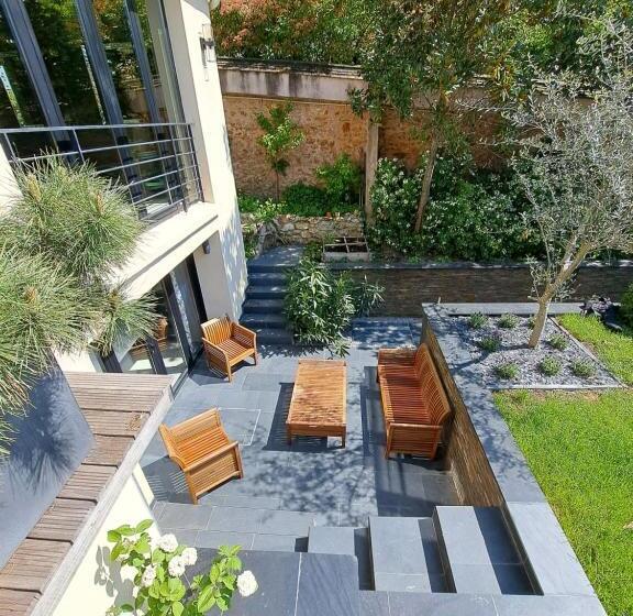 Номер Стандарт, Havre De Paix