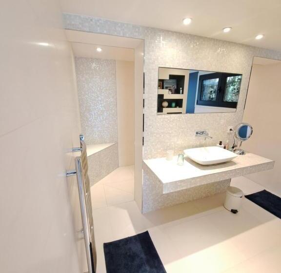 Номер Стандарт, Havre De Paix