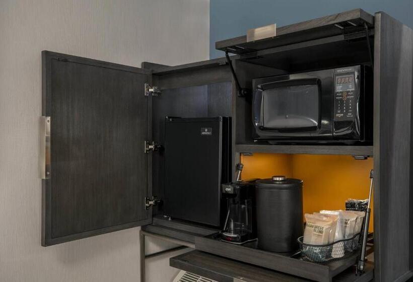 이그제큐티브 룸 킹사이즈 침대, Courtyard By Marriott Montreal Laval