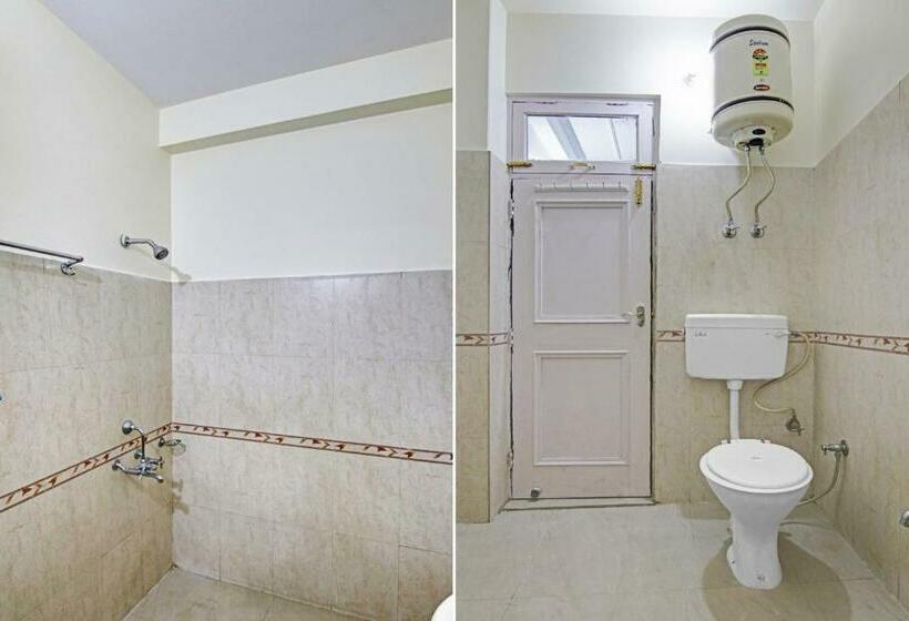 三人经典房间, Oyo Flagship 81244 Dev Regency