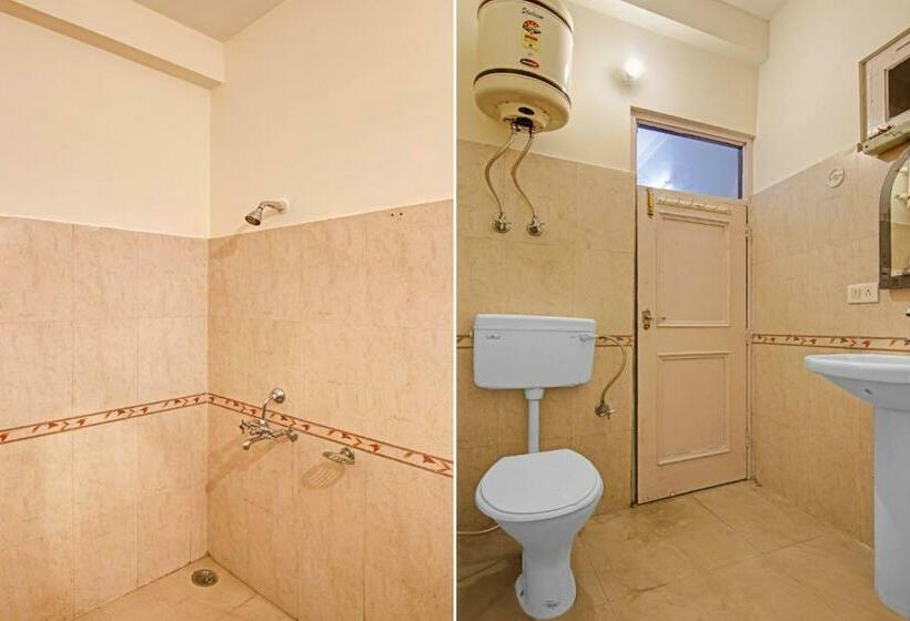 三人经典房间, Oyo Flagship 81244 Dev Regency