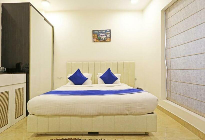 חדר דחוקס עם מיטת קינג, Ab Inn Huda City Center