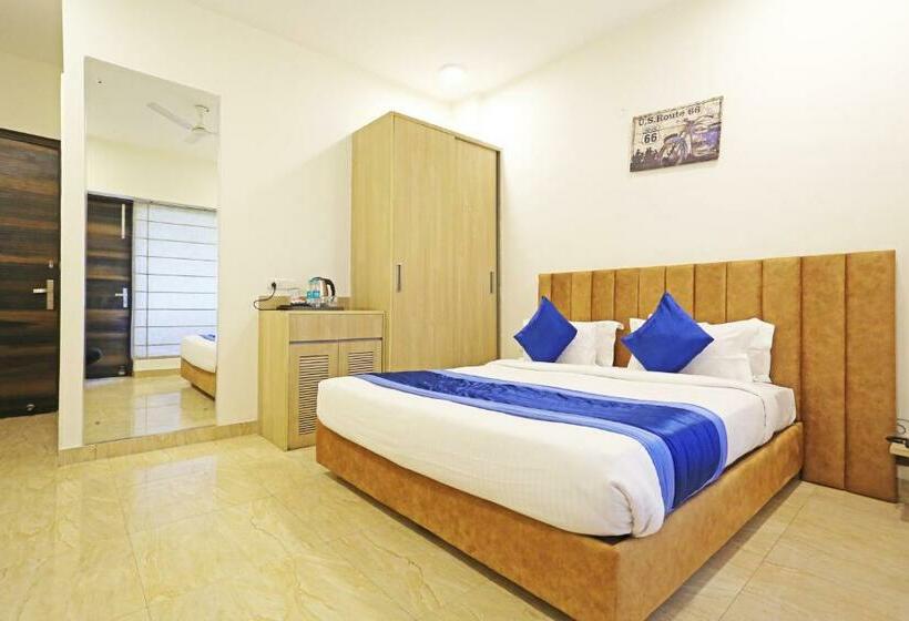 带大床的豪华间, Ab Inn Huda City Center