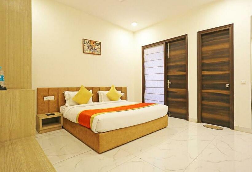 חדר סופריור עם מיטת קינג, Ab Inn Huda City Center