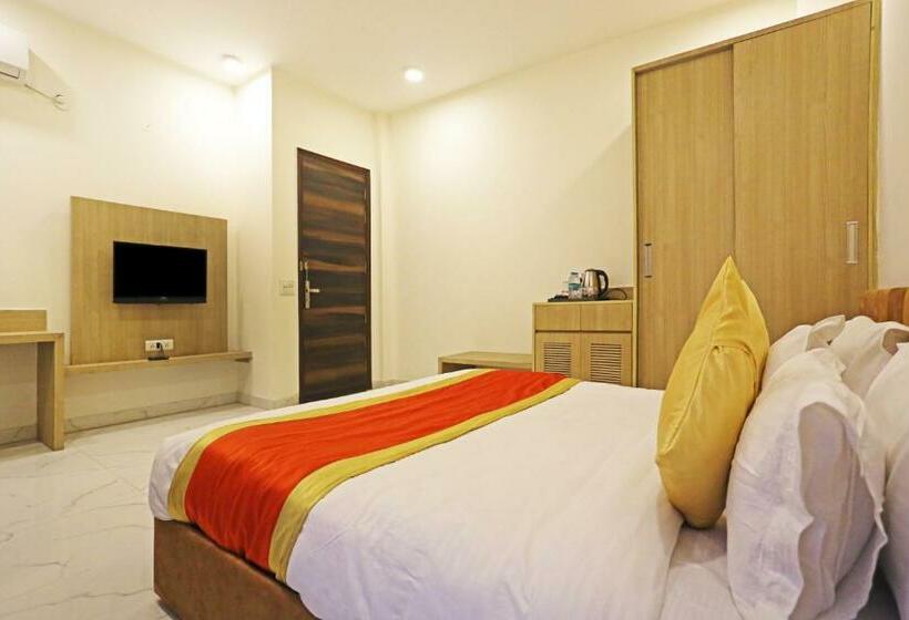 带大床的高级房间, Ab Inn Huda City Center